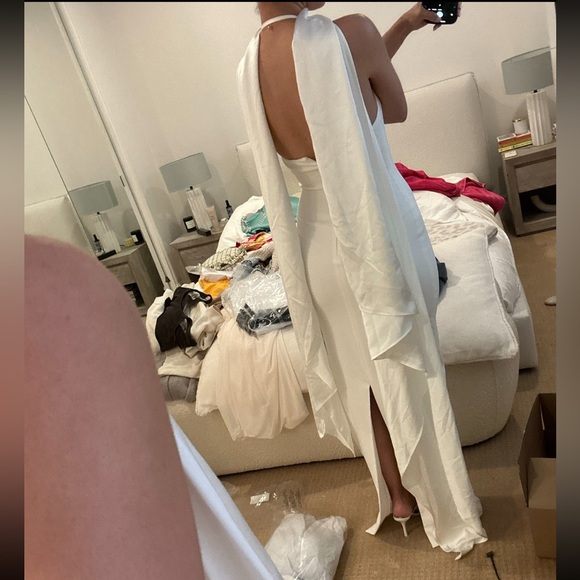 Solace London Brand New Dahlia Maxi Dress in Cream - Picture 2 of 6